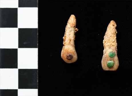 Ancient tooth decoration_3