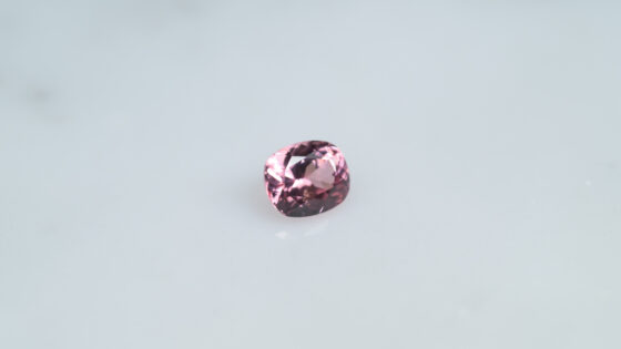 Orange pink Spinel 0.48ct / Vietnam | Houseki Dealer