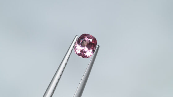 ピンクスピネル パパラチアカラー1ctNatural pink Spinel ピンクスピネル パパラチアカラー1ctNatural pink Spinel