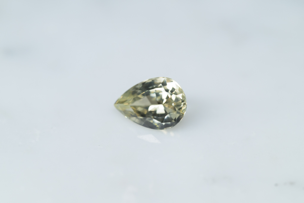 Yellow Sapphire 1.76ct / SriLanka - 画像 (10)