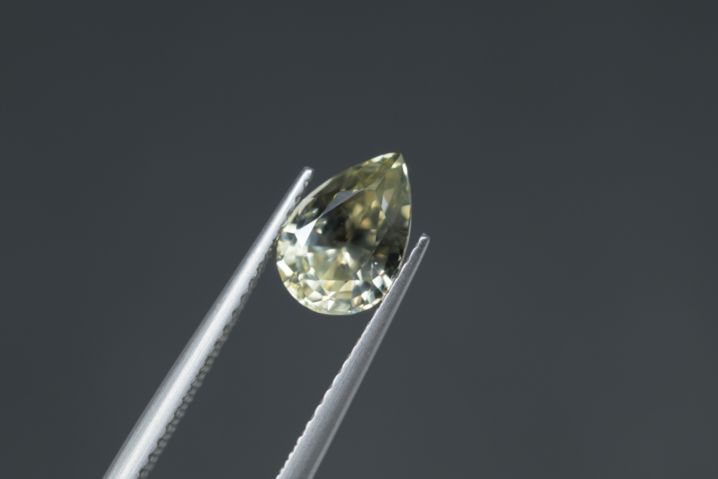 Yellow Sapphire 1.76ct / SriLanka - 画像 (14)