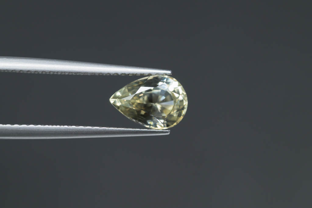 Yellow Sapphire 1.76ct / SriLanka - 画像 (17)