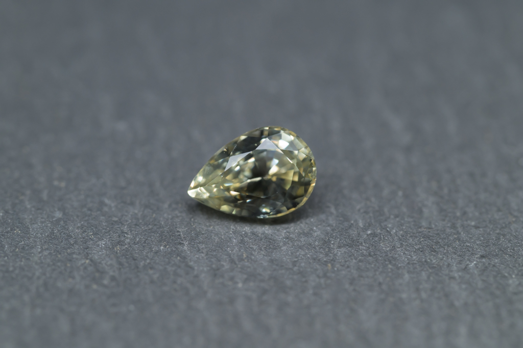 Yellow Sapphire 1.76ct / SriLanka - 画像 (2)