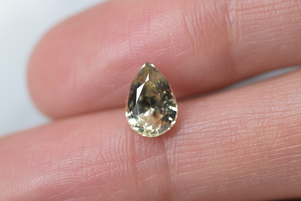 Yellow Sapphire 1.76ct / SriLanka - 画像 (22)