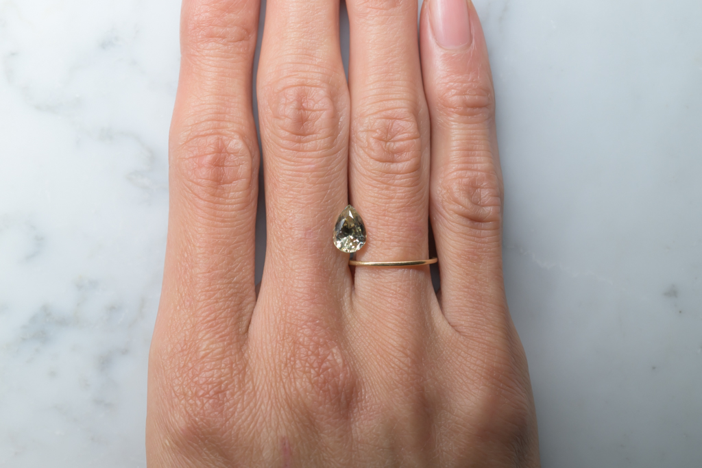 Yellow Sapphire 1.76ct / SriLanka - 画像 (24)