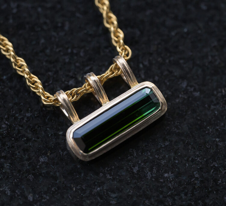 Bicolor Tourmaline 4.99ct  x  18K Pendant top