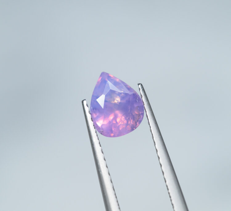 Purple Sapphire 1.48ct / SriLanka